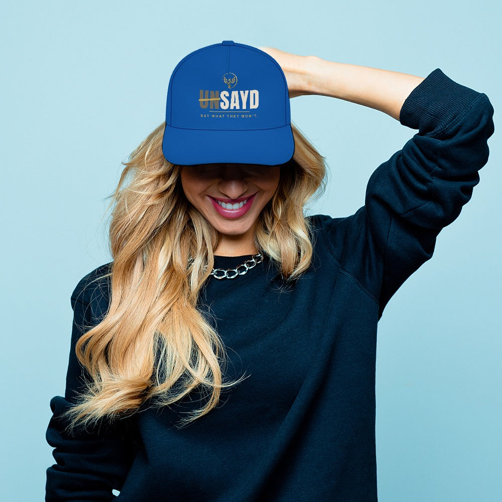 UNSAYD Black Curved-Brim Everyday Cap